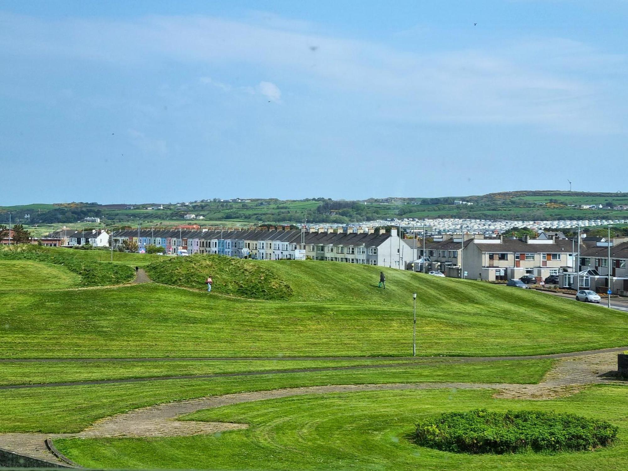 Апартаменты 5 Dunluce Park - Portrush By The Sea Экстерьер фото